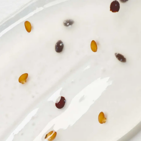 BAIN DE NATURE Ķermeņa skrubis ar dabīgu aveņu un piparmētras ekstraktiem, 150ml